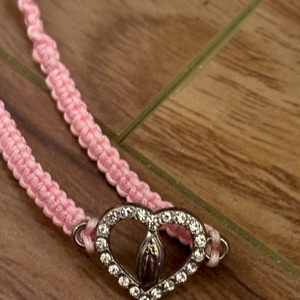 Bracelets - Picture 8 of 16